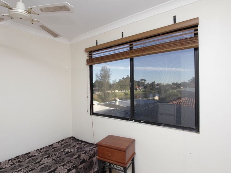 3/2 Ursuline Vista, Queens Park WA 6107