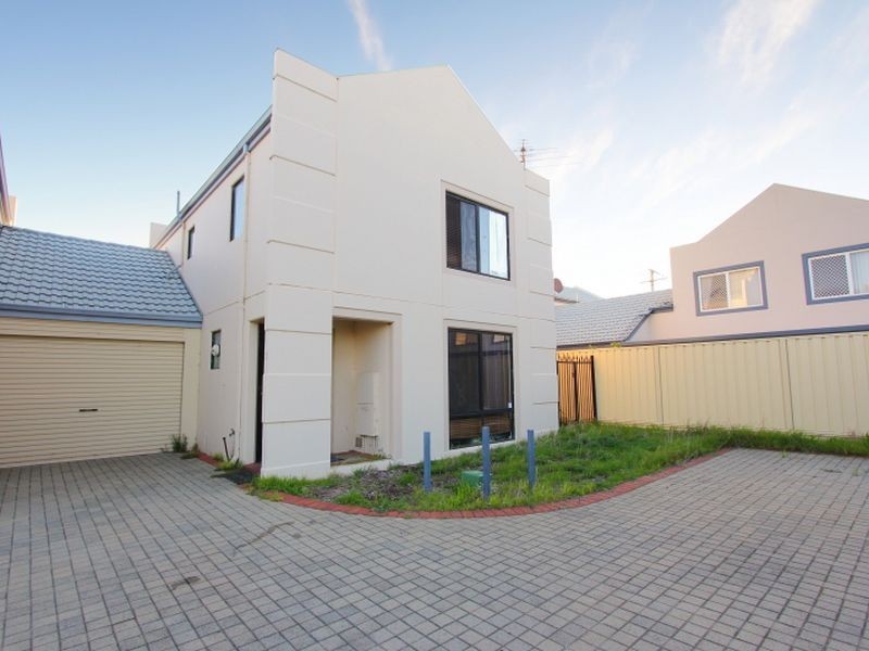 3/2 Ursuline Vista, Queens Park WA 6107
