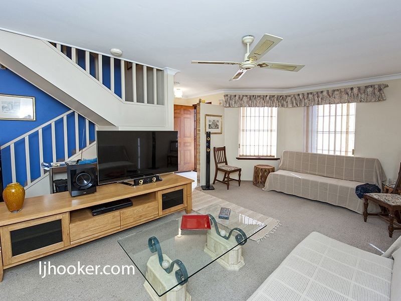 2/84 Powell Street, Joondanna WA 6060