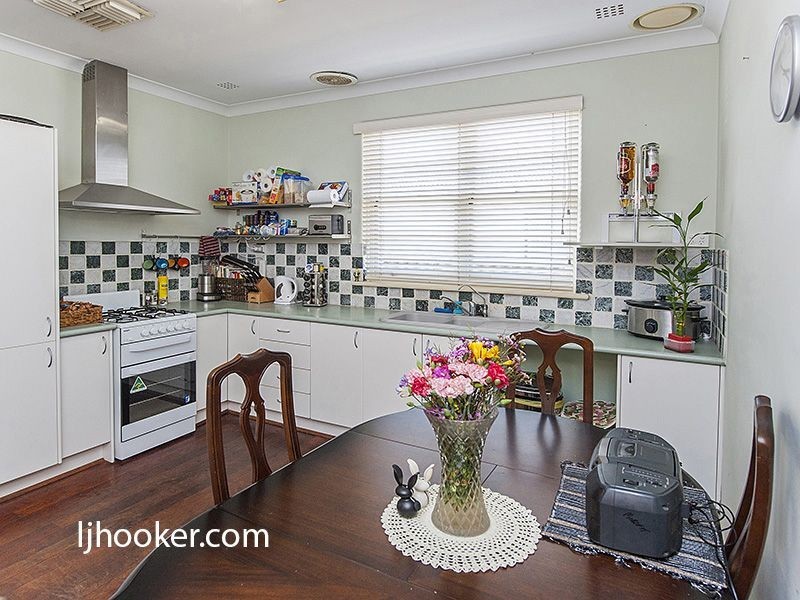 9A Taree Street, St James WA 6102