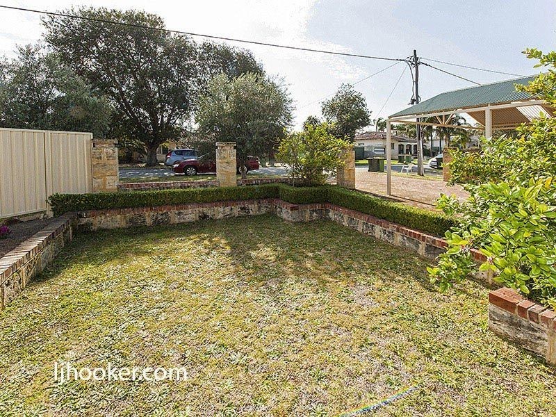 9A Taree Street, St James WA 6102
