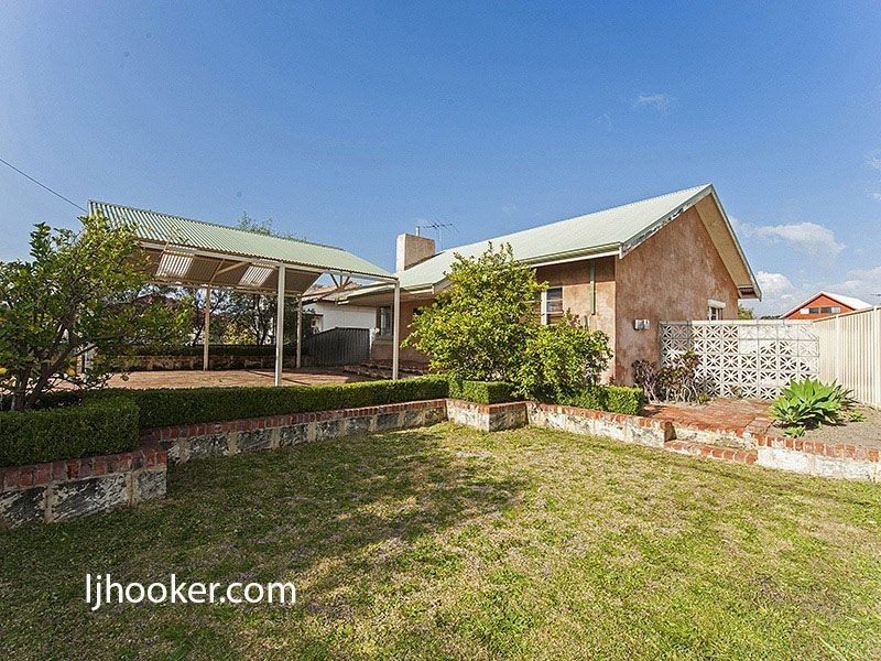 9A Taree Street, St James WA 6102