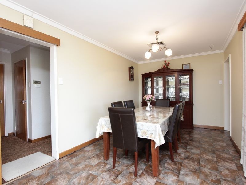 42 Stonehouse Crescent, Bentley WA 6102