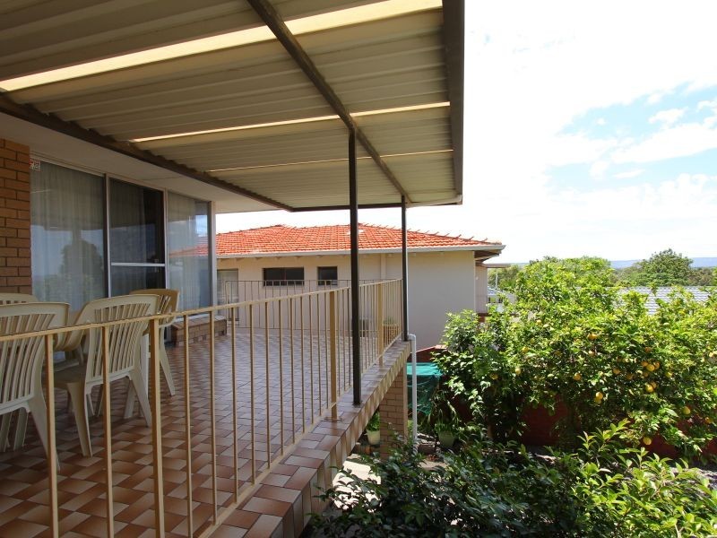 42 Stonehouse Crescent, Bentley WA 6102