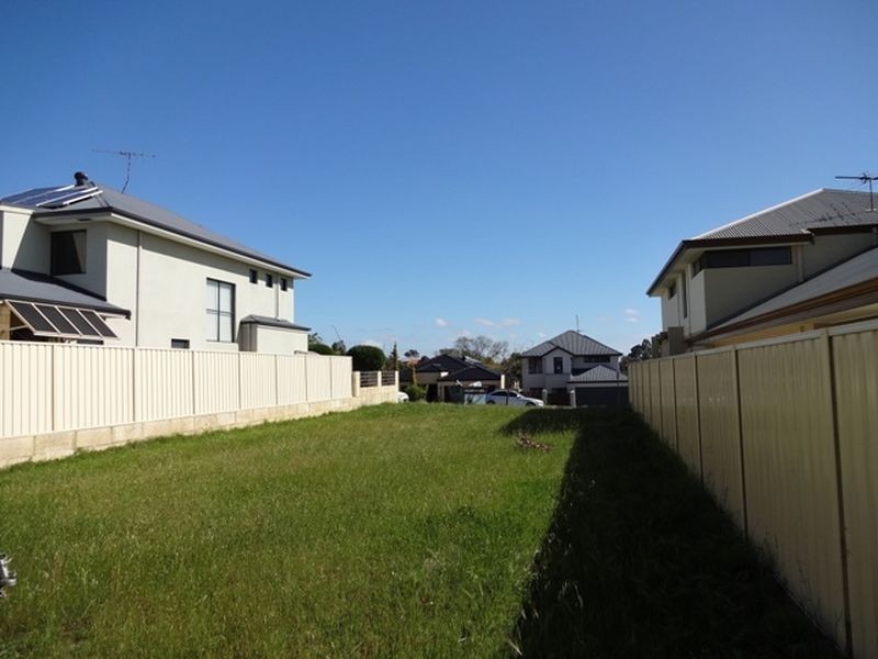11 Gladstone Road, Rivervale WA 6103