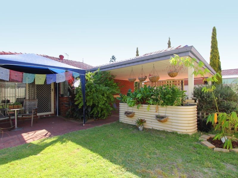 236B Rutland Avenue, Carlisle WA 6101