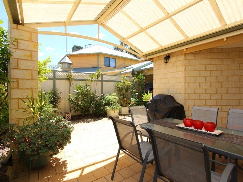 1/53 Manchester Street, Victoria Park WA 6100