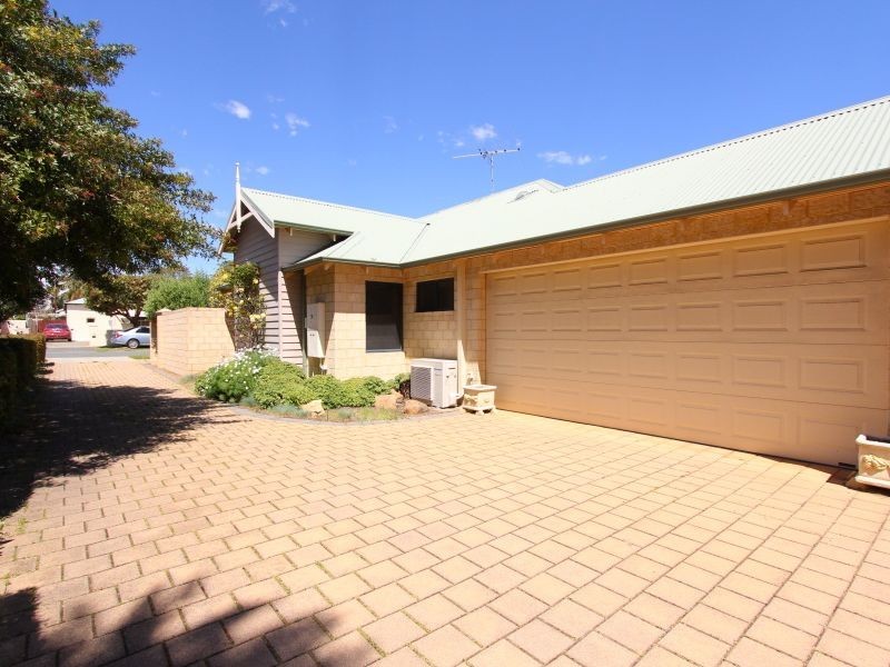 1/53 Manchester Street, Victoria Park WA 6100