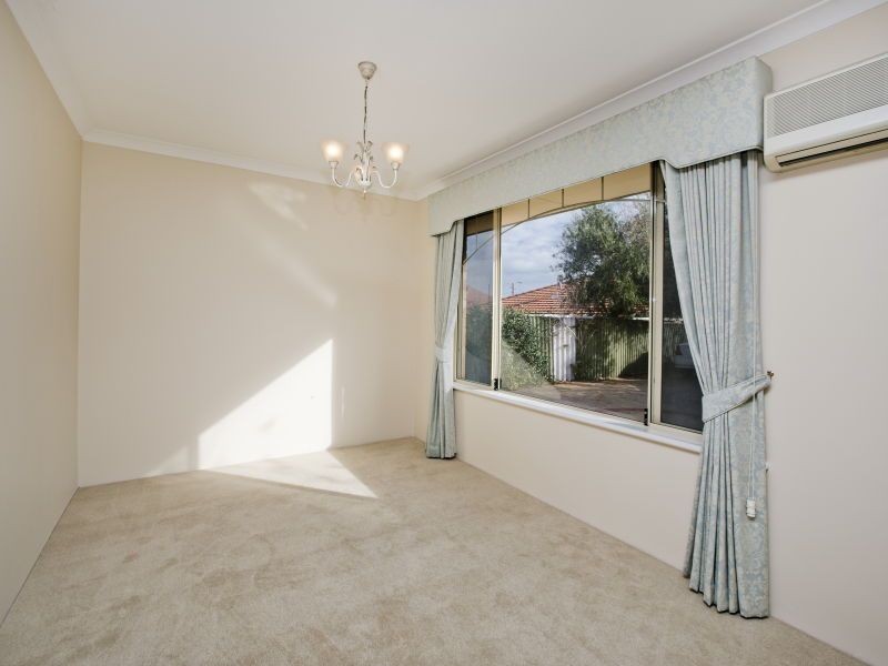 35A Griffin Crescent, Manning WA 6152