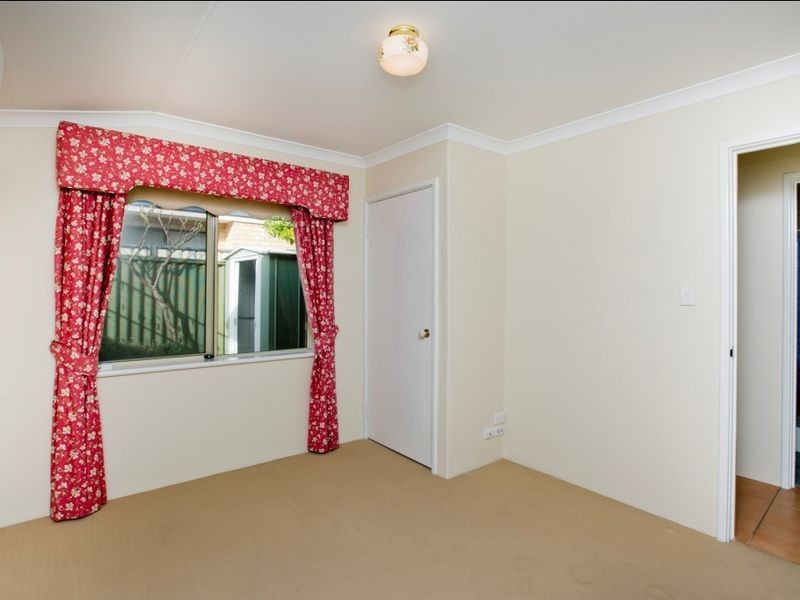 35A Griffin Crescent, Manning WA 6152