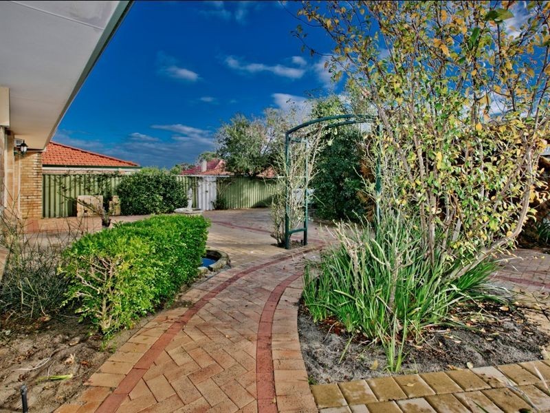35A Griffin Crescent, Manning WA 6152