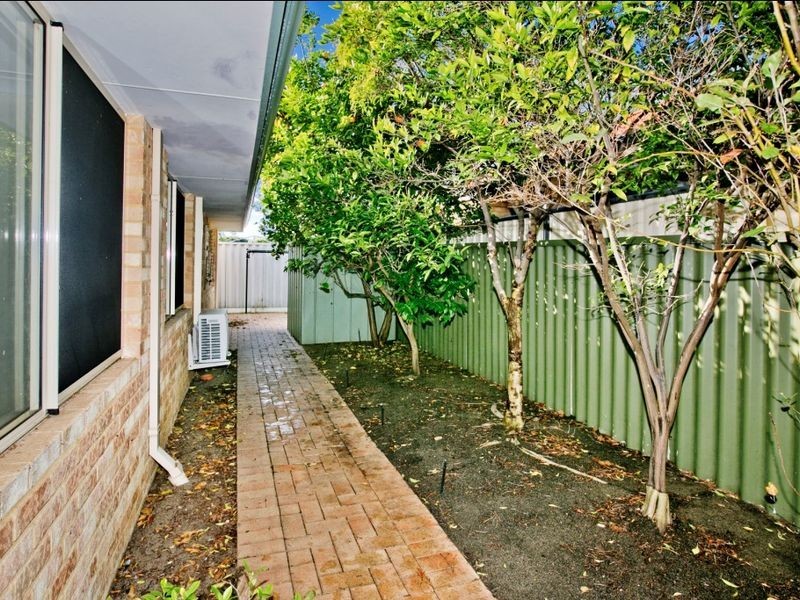 35A Griffin Crescent, Manning WA 6152