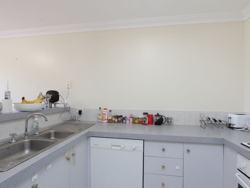 11/9 Lansing Street, Queens Park WA 6107