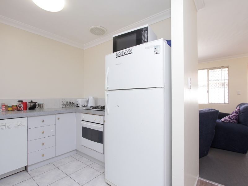 11/9 Lansing Street, Queens Park WA 6107