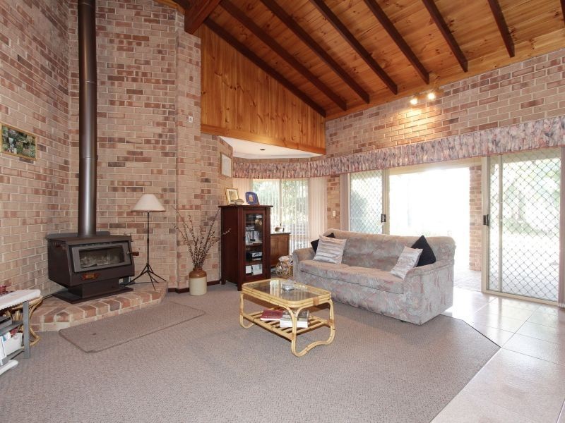 26 Winsor Road, Kalamunda WA 6076