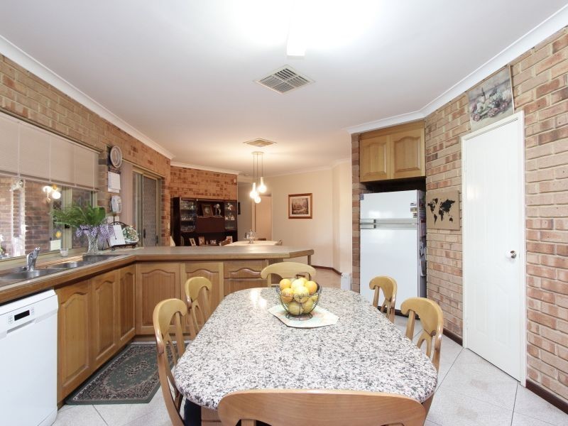 26 Winsor Road, Kalamunda WA 6076