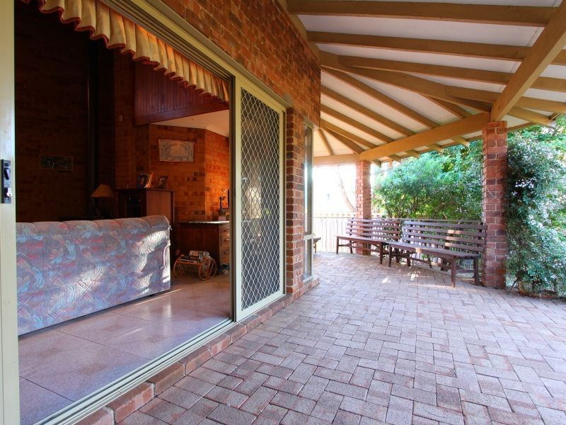 26 Winsor Road, Kalamunda WA 6076