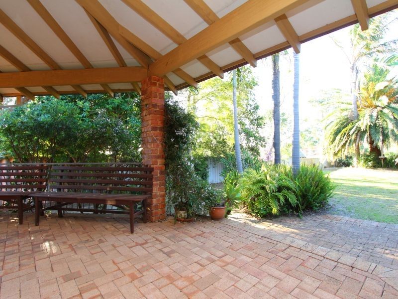 26 Winsor Road, Kalamunda WA 6076