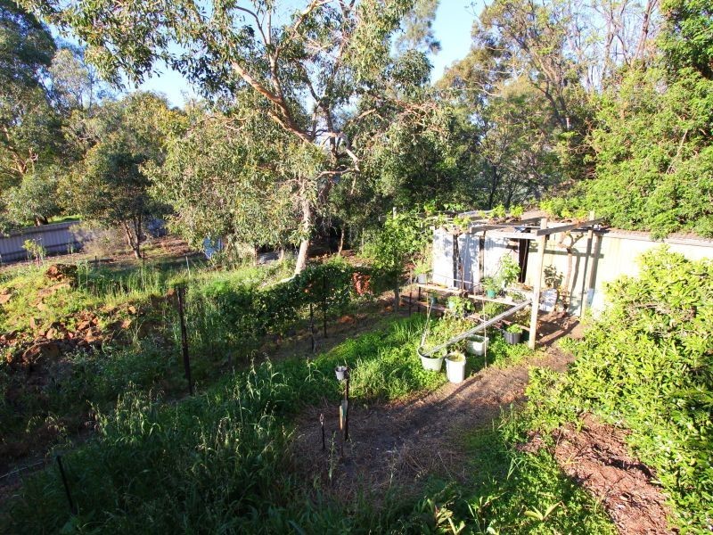 26 Winsor Road, Kalamunda WA 6076