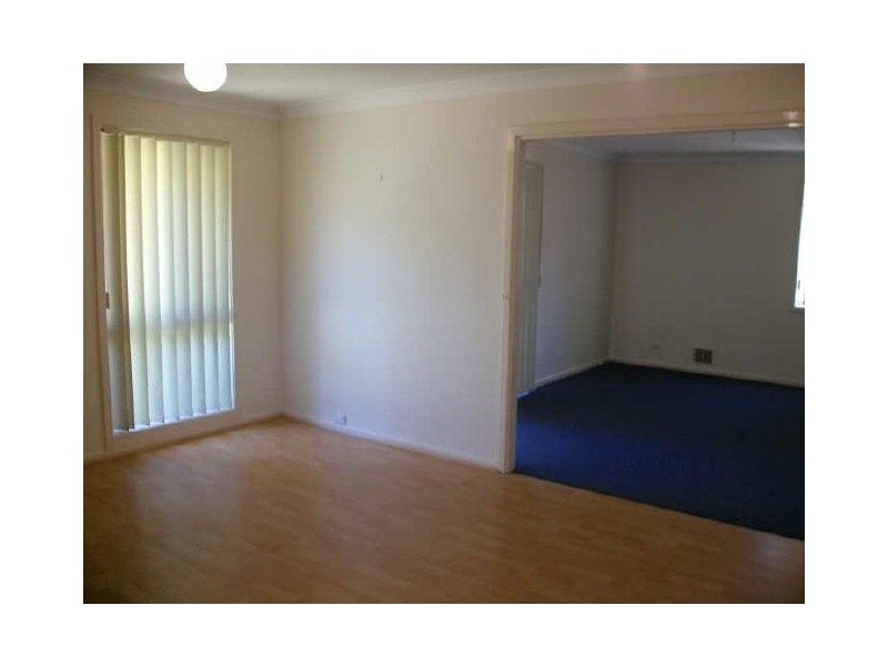 8 Wandarra Close, Karawara WA 6152