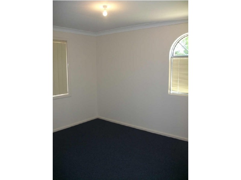 8 Wandarra Close, Karawara WA 6152