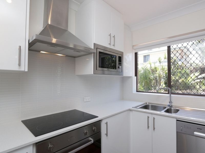 3/58 Saunders Street, Como WA 6152