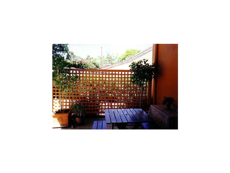 63 Hillview Terrace, St James WA 6102