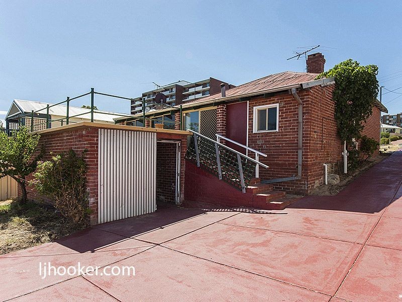 99 McMaster Street, Victoria Park WA 6100