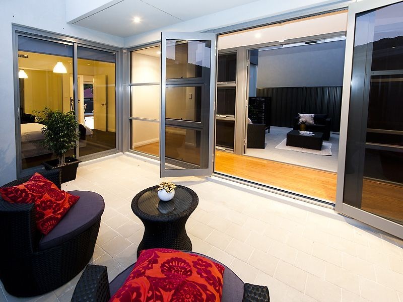 52A Wellington Parade, Yokine WA 6060