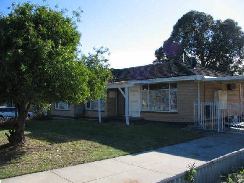 16 Brixton Street, Beckenham WA 6107