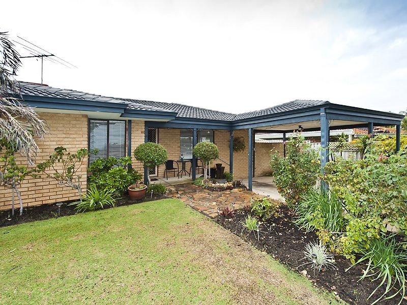 34 Bolderwood Drive, South Lake WA 6164