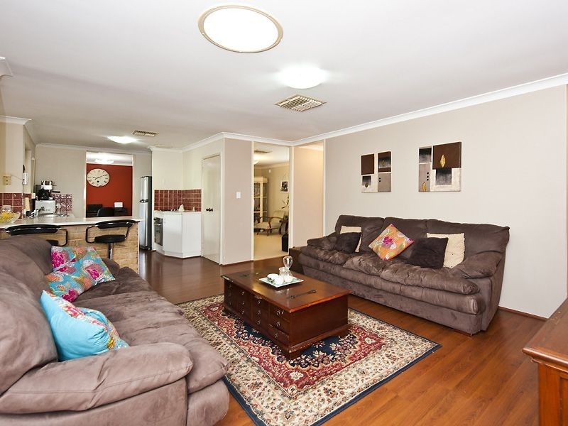 34 Bolderwood Drive, South Lake WA 6164