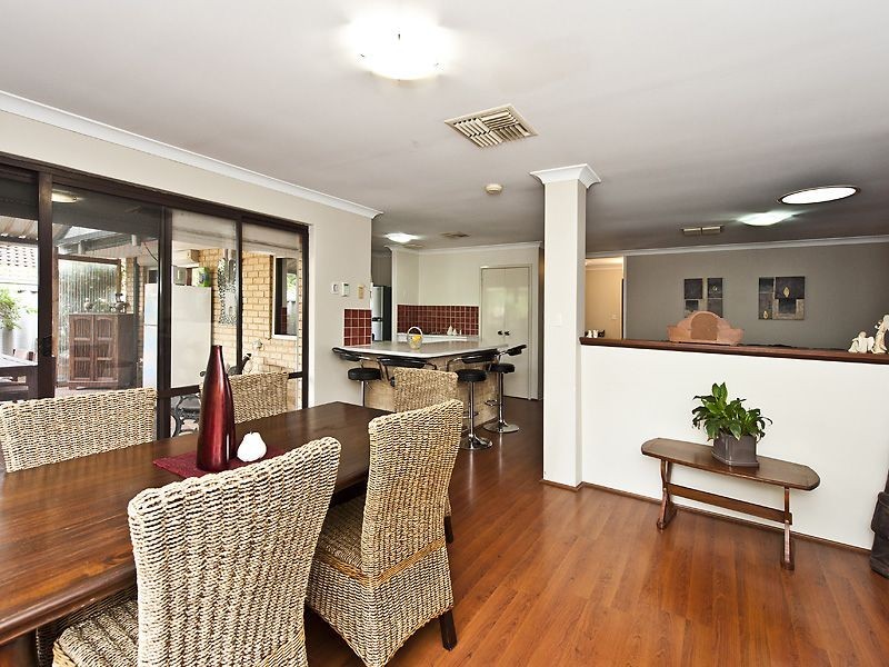 34 Bolderwood Drive, South Lake WA 6164