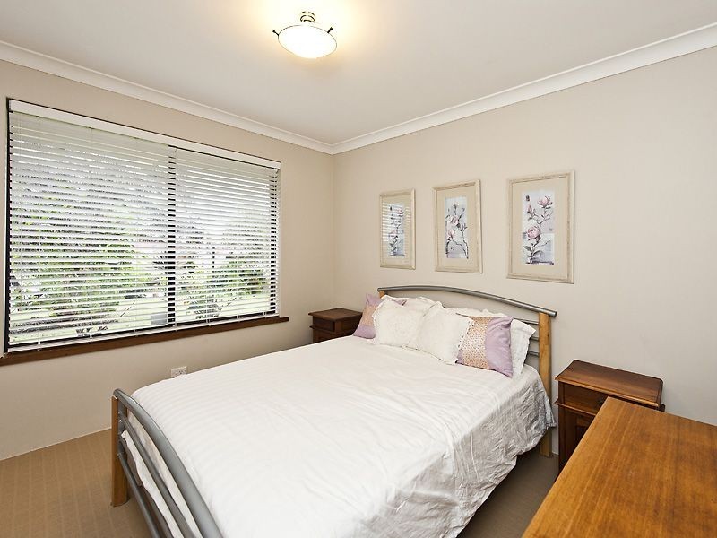 34 Bolderwood Drive, South Lake WA 6164