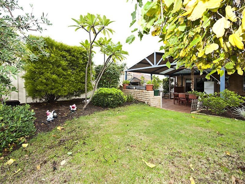 34 Bolderwood Drive, South Lake WA 6164