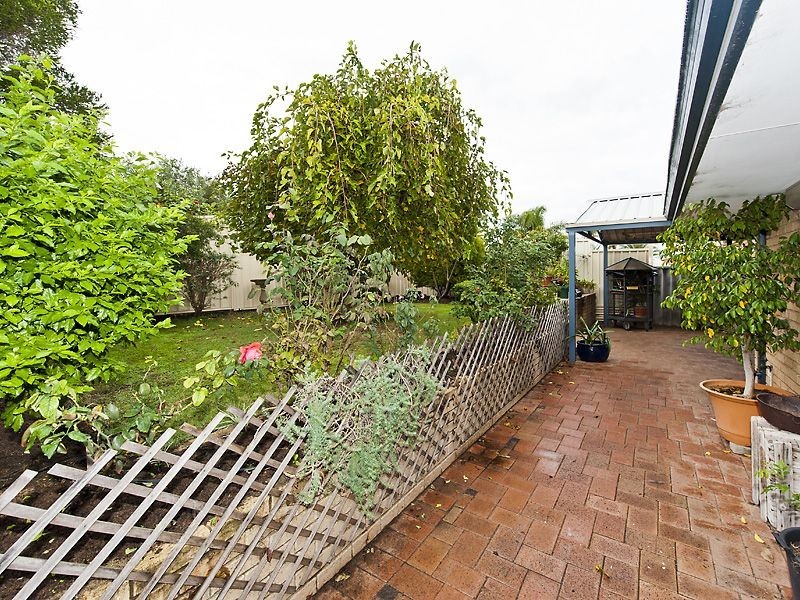 34 Bolderwood Drive, South Lake WA 6164