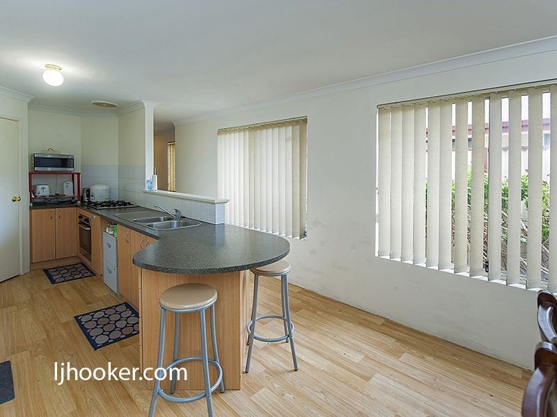 61 Cross Street, Queens Park WA 6107
