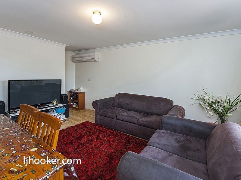 61 Cross Street, Queens Park WA 6107
