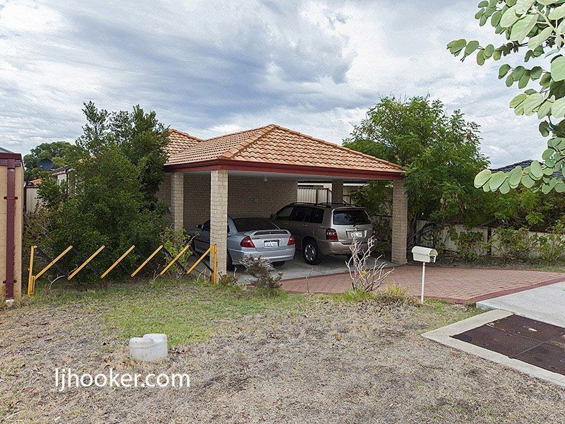61 Cross Street, Queens Park WA 6107