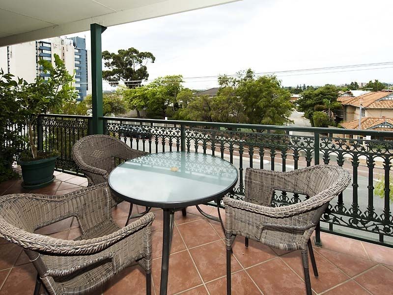 10/30 Banksia Terrace, Kensington WA 6151