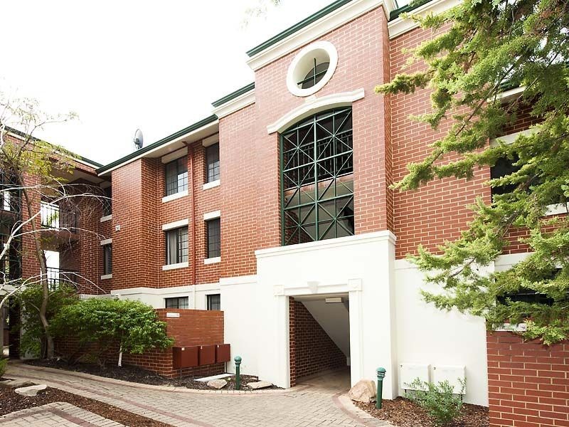 10/30 Banksia Terrace, Kensington WA 6151