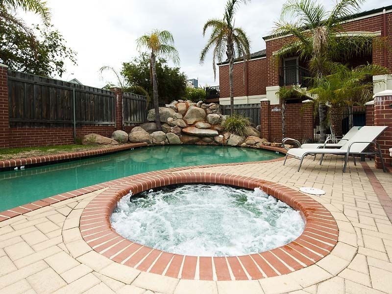 10/30 Banksia Terrace, Kensington WA 6151