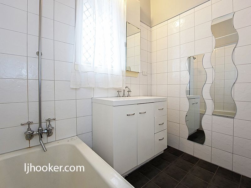 78 Hill View Terrace, St James WA 6102