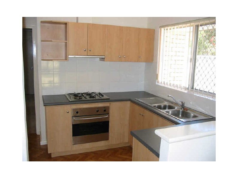 15 Bunderra Close, Karawara WA 6152