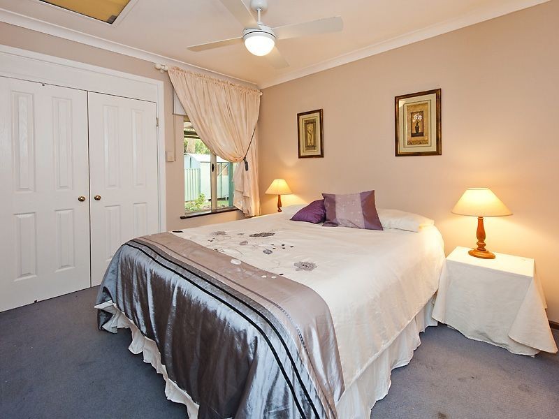 4 Grace Road, Kalamunda WA 6076