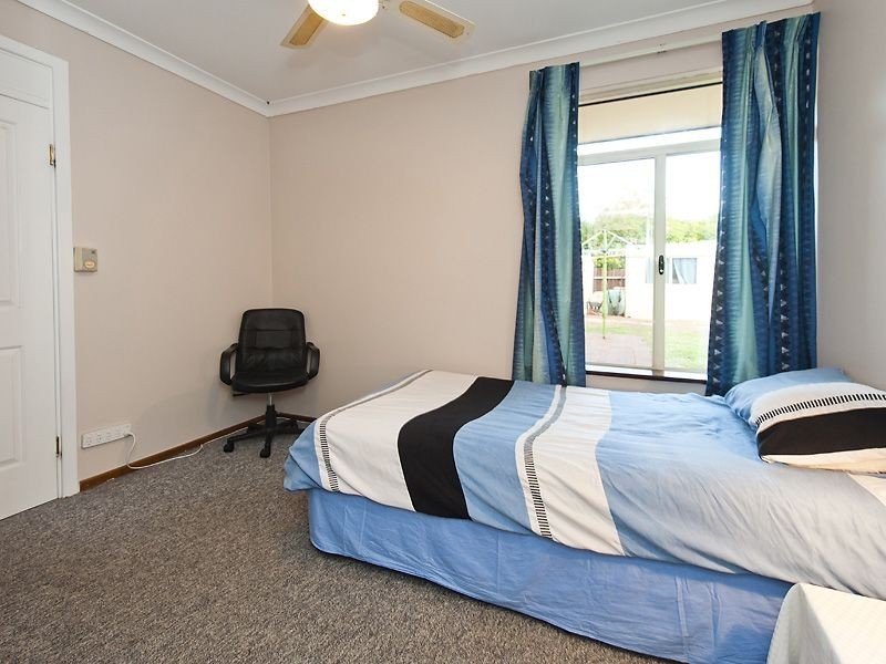 4 Grace Road, Kalamunda WA 6076