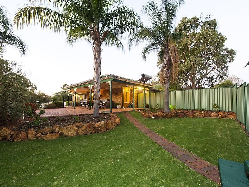 4 Grace Road, Kalamunda WA 6076