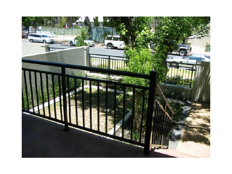 2/25 Hardy Street, South Perth WA 6151