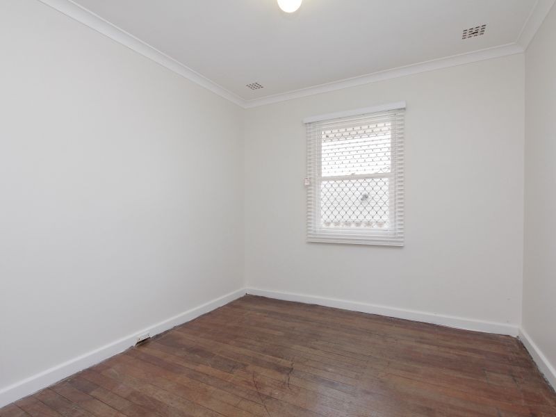 32 Butterick Place, Girrawheen WA 6064