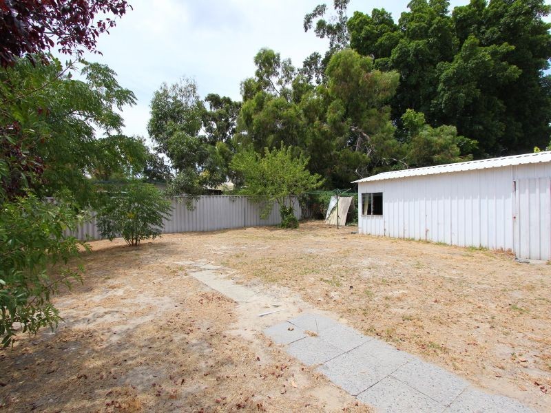 32 Butterick Place, Girrawheen WA 6064